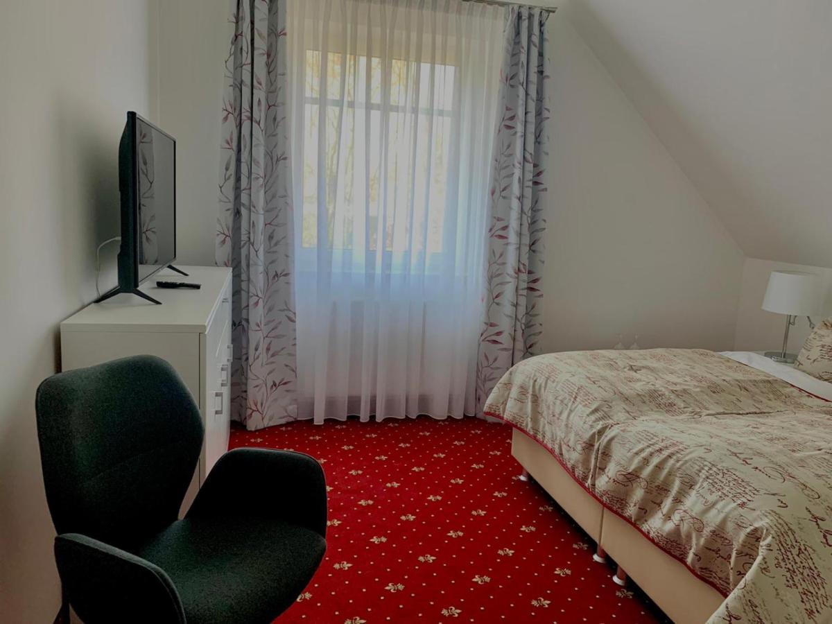 Hotel Seegarten Gmbh Бармштедт Экстерьер фото