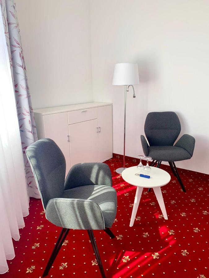 Hotel Seegarten Gmbh Бармштедт Экстерьер фото